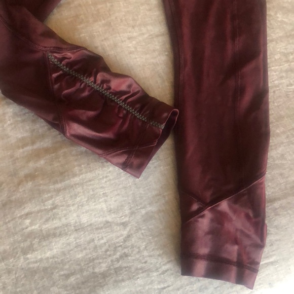 Lululemon maroon leggings - Picture 2 of 4